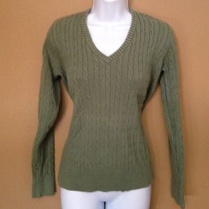 Eddie Bauer green sweater size M