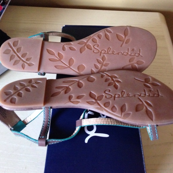 Sandal - Picture 4 of 4