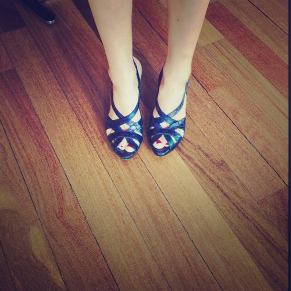 Stuart wietzman purple heels