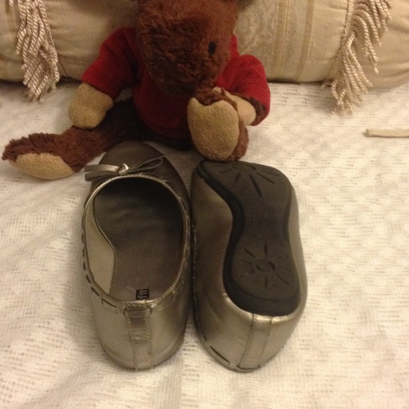 ❤️ Adorable Flat shoes - Picture 3 of 4