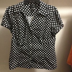 Alfani black and white polka dot shirt