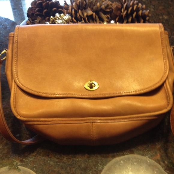 Coach Purse - Picture 4 of 4