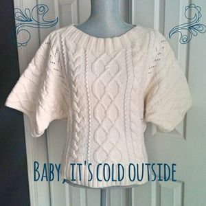 Express Sweaters - NWOT EXPRESS off-white batwing sweater Express Sweaters - NWOT EXPRESS off-white batwing sweater
