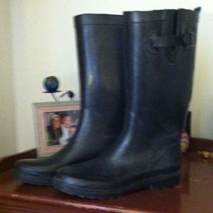 Black rain boots