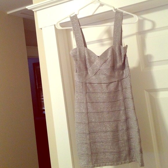 NYE dress. Bodycon super cute!
