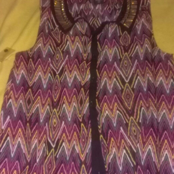 SALE** Sleeveless hi low top