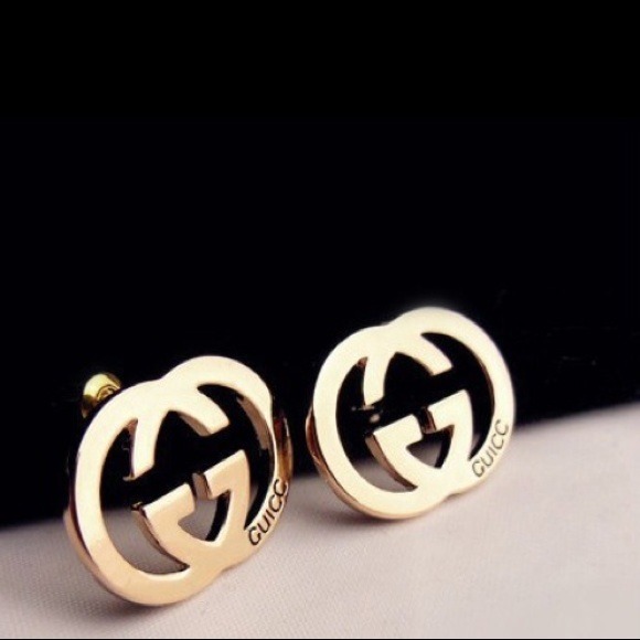 Fashion earrings