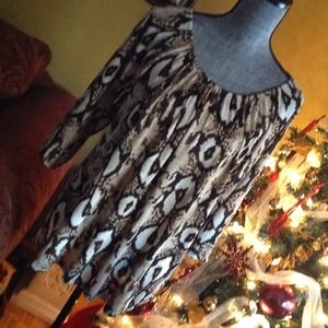 HOLD FOR BUNDLE ANIMAL PRINT 3/4 sleeves top