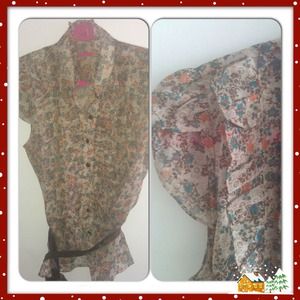 Bundled!!! Lovely tops!!!