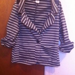 Super cute blazer. Never worn!