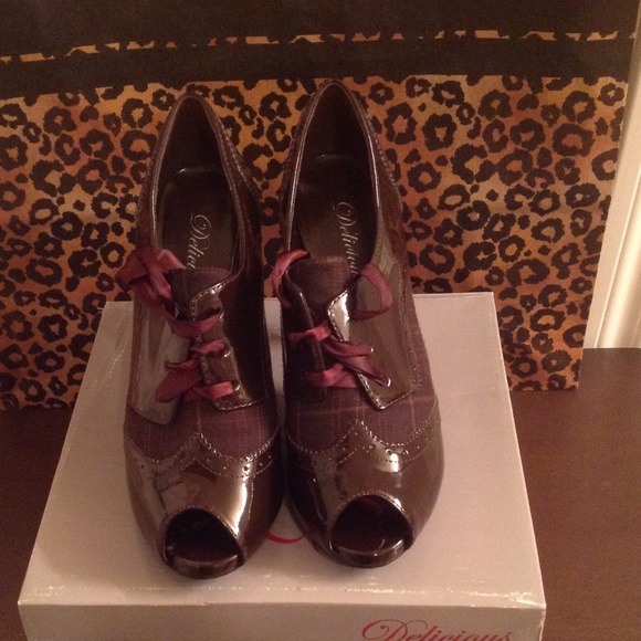 Brown Peep Toe