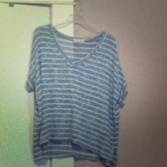 Edge shiny stripped pattern blouse!