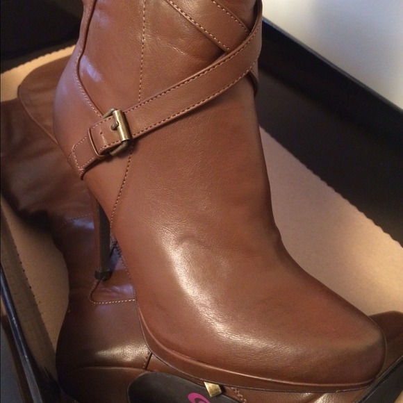 SOLD - Picture 3 of 3