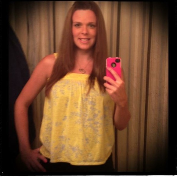 Old Navy Light and Flowy Tunic Top Yellow ✨