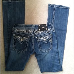 Miss me jeans 26 On hold !!