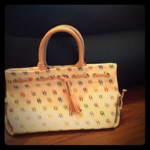 Dooney&Bourke
