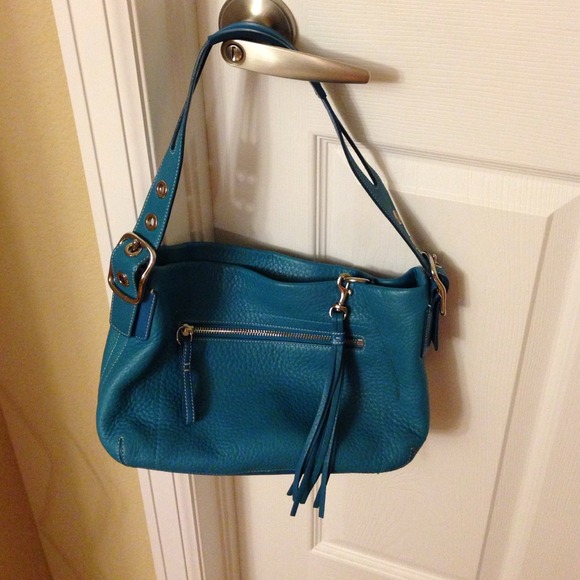 Authentic Coach teal pebbled leather bag