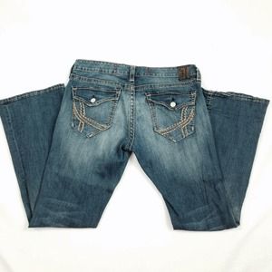 It Jeans great style and color