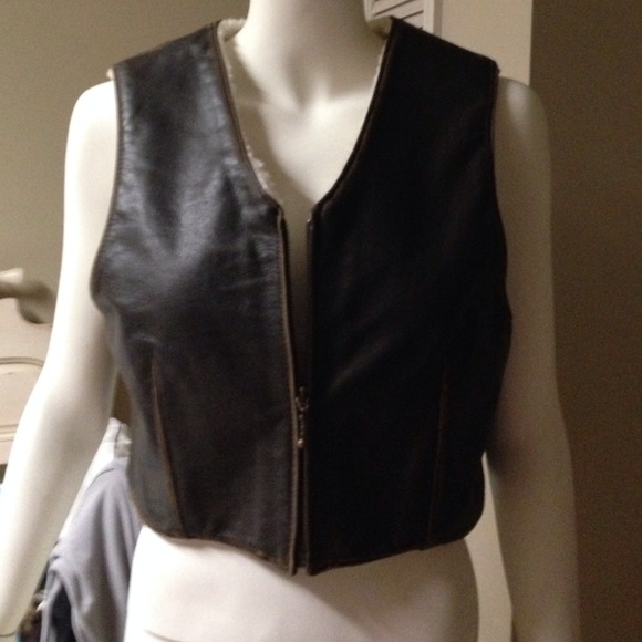 The Limited Outerwear - Brown authentic leather vest🎀reduced
