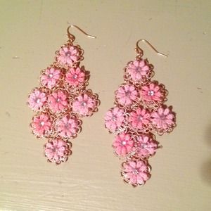 Forever 21 flowered earrings