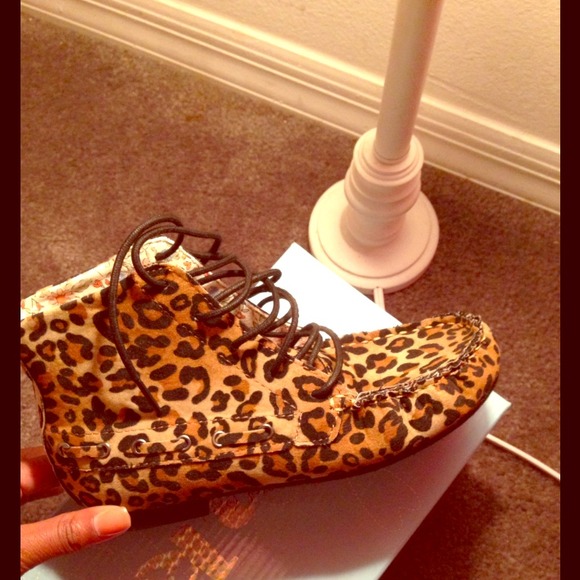 Cheetah loafers - Picture 1 of 1