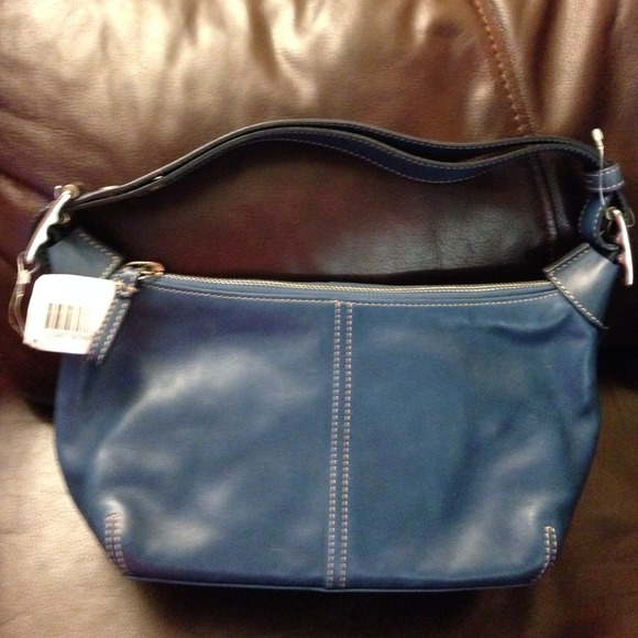 Authentic Coach NWT small blue leather bag
