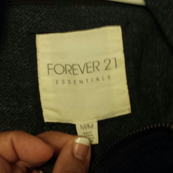 Sweater - Picture 2 of 2