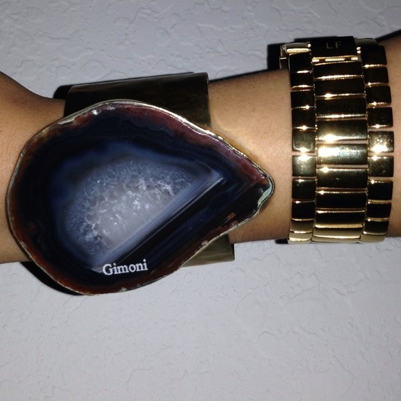 gimoni Jewelry - 🎉 HOST PICK! 🎉 Agate cuff price cut from 70