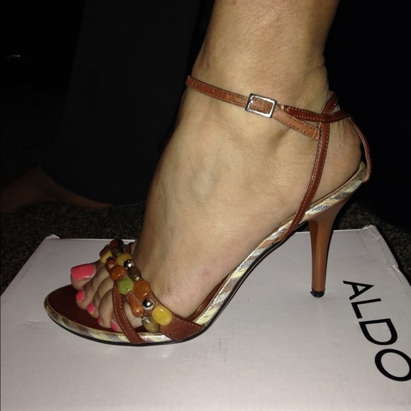 Brown high hell sandal