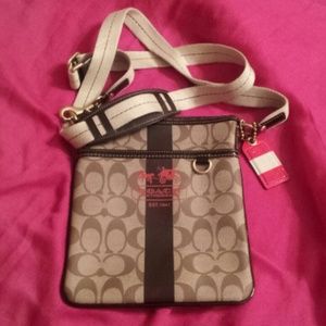 ***Like New***Authentic Coach crossbody