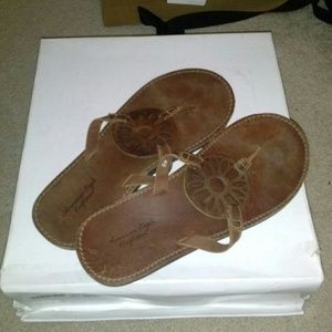 American eagle sandals