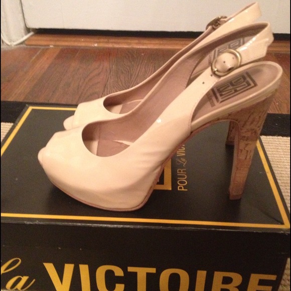 Pour La Victoire Prima Nude Sling Pumps, size 7.5
