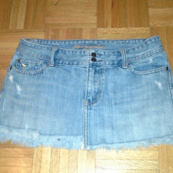 Abercrombie and Fitch mini skirt