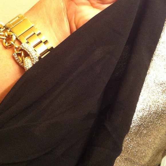 Black and gold pleated leather skirt - Picture 4 of 4