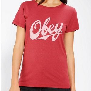 Obey tee