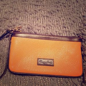 🌟REDUCED Authentic Donney&Bourke wristlet