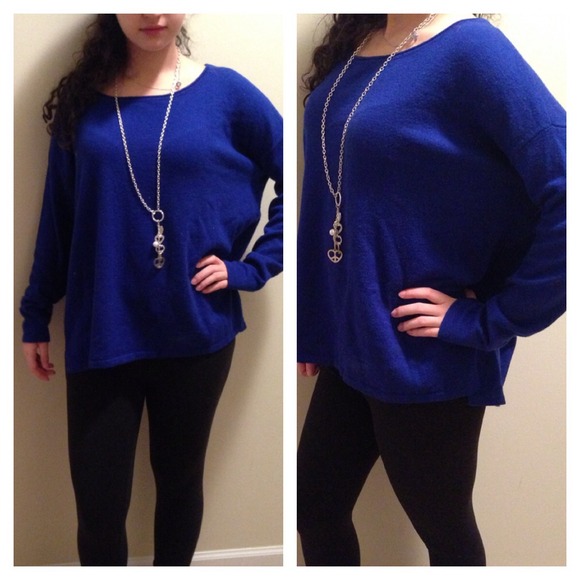 Oversized blue sweater