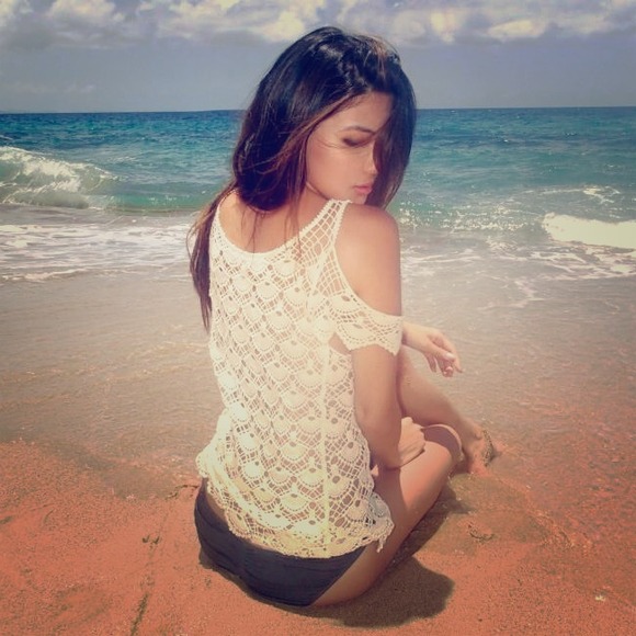🚨 SOLD!! ‼️Mermaid crochet top
