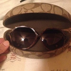Coach vintage style sunglasses