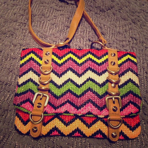 🌟REDUCED Olivia+Joy chevron multicolored  satchel