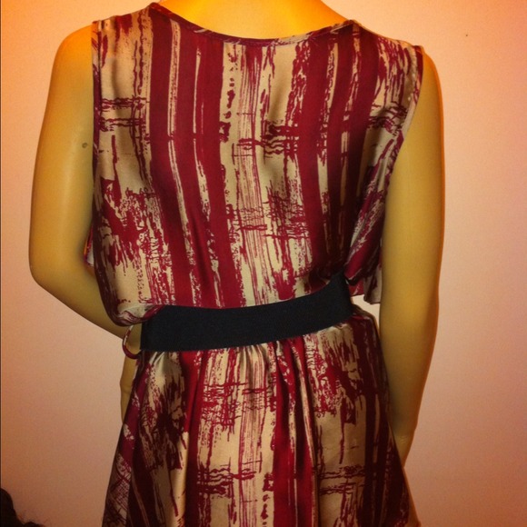 Silk top with belt - Picture 2 of 3