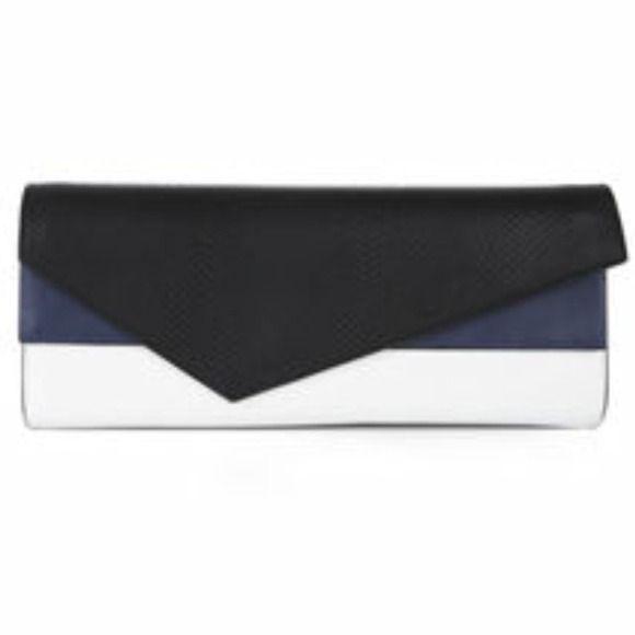 BCBG ~~SOLD~~ - Picture 3 of 4