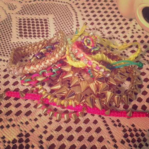 NEON BRACELET BUNDLE