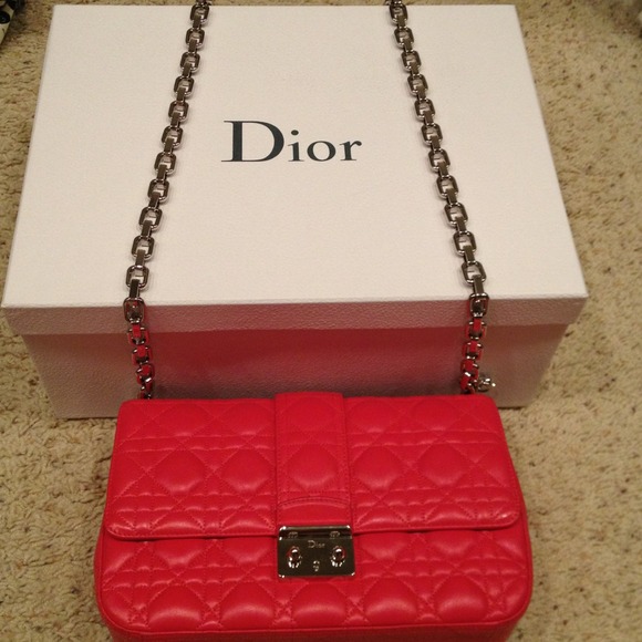 Christian Dior "Miss Dior" red bag - Picture 4 of 4
