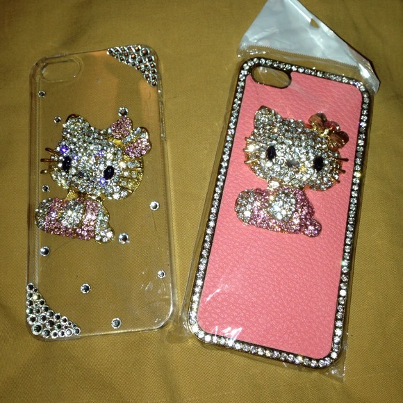 2 Hello Kitty Iphone 5 case