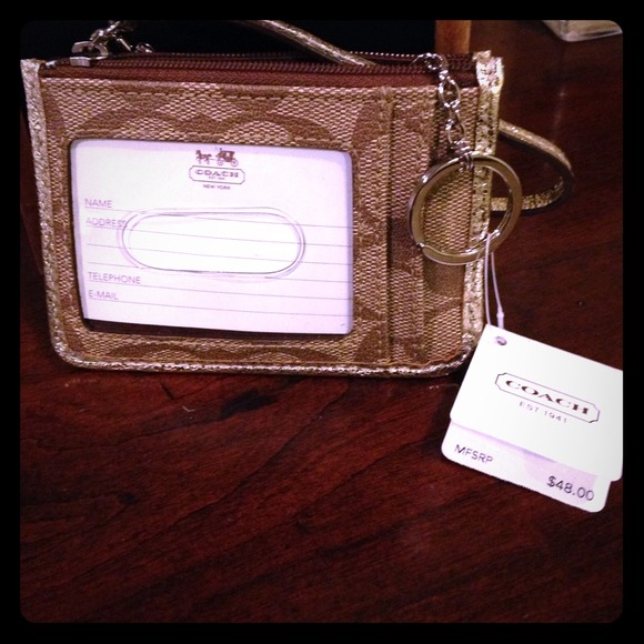 Coach Clutches & Wallets - 🎀👝Coach skinny mini wallet👝🎀