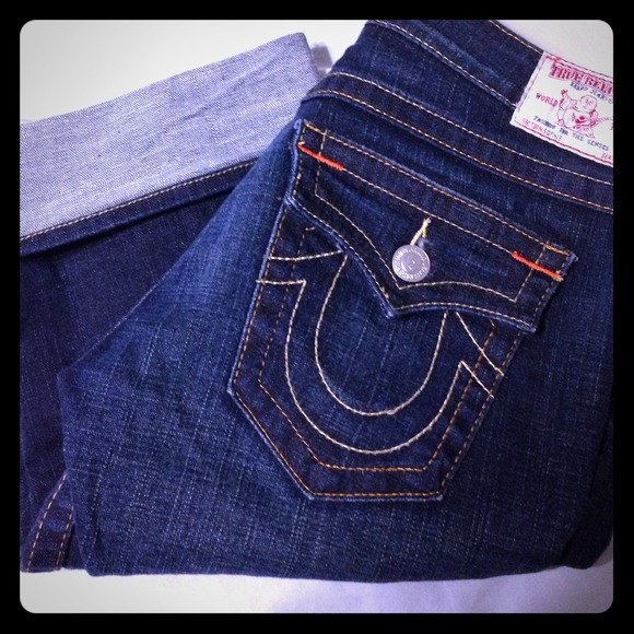 Cropped True Religion Jean shorts!!