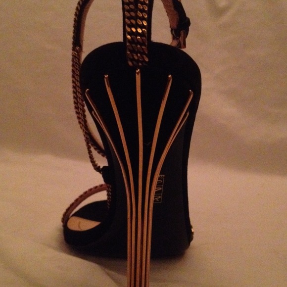 NO LONGER AVAILABLE. Gucci High Heel Sandals!