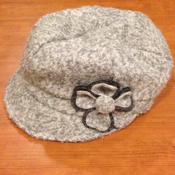 Ladies hat