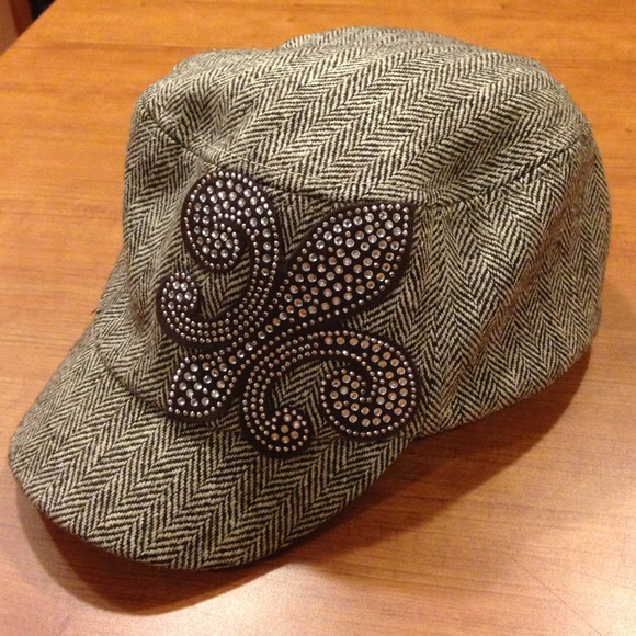 Women's hat